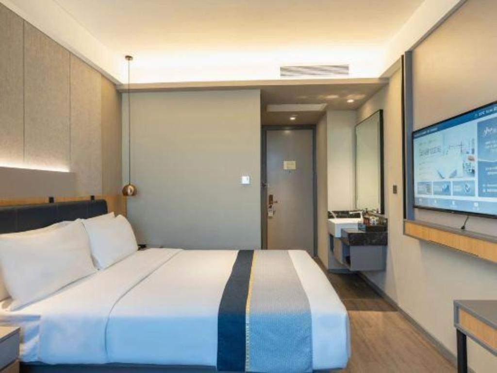 Home Inn Kunming Baita Road Куньмин Экстерьер фото