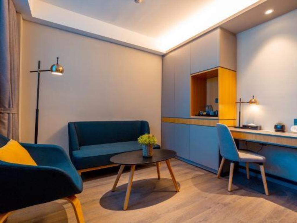 Home Inn Kunming Baita Road Куньмин Экстерьер фото