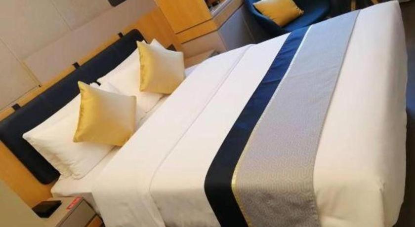 Home Inn Kunming Baita Road Куньмин Экстерьер фото