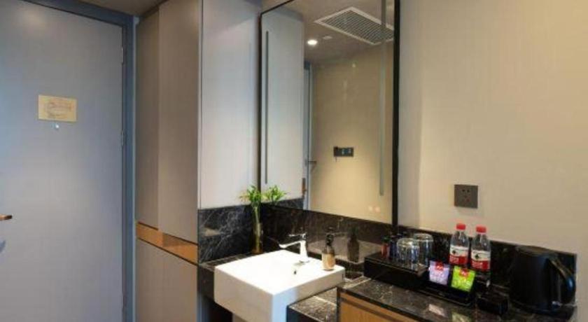 Home Inn Kunming Baita Road Куньмин Экстерьер фото